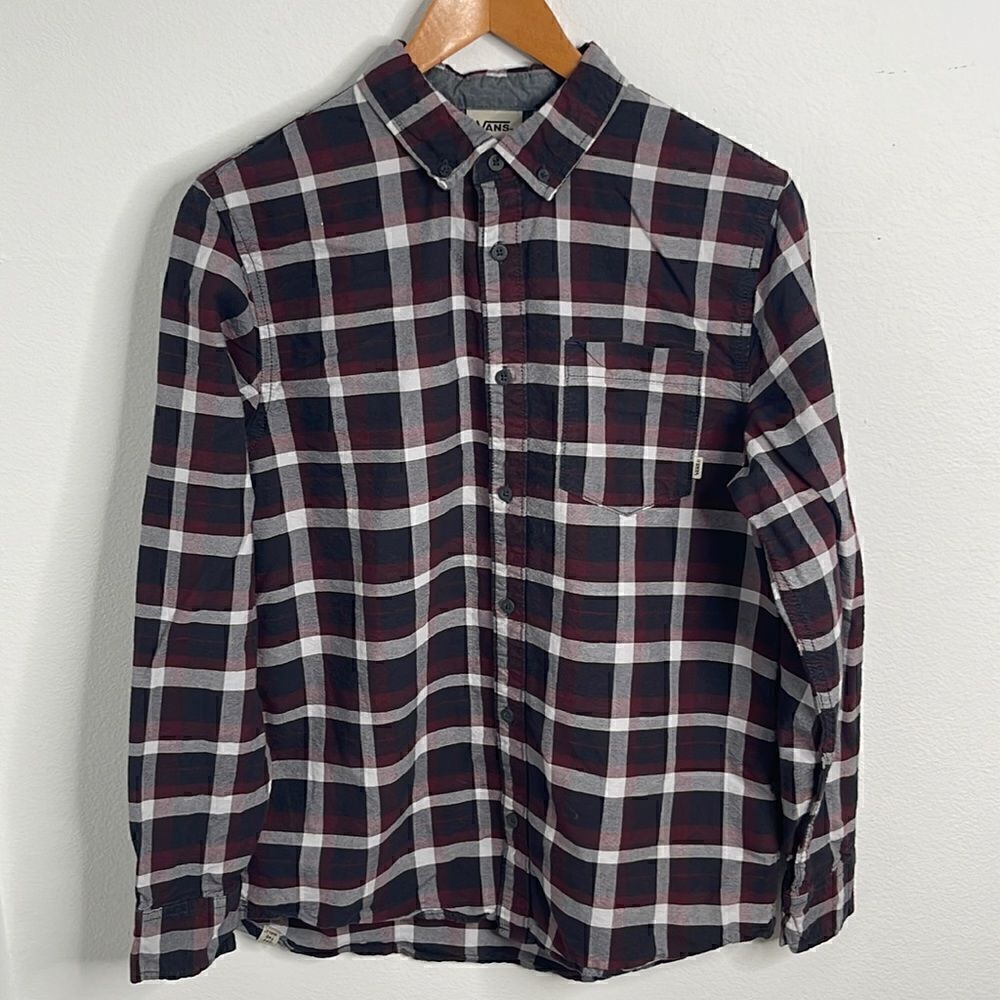 Vans button up long sleeve shirt. Size Small.